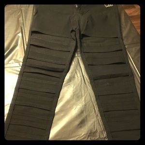 Black Skinny revealing Jeans